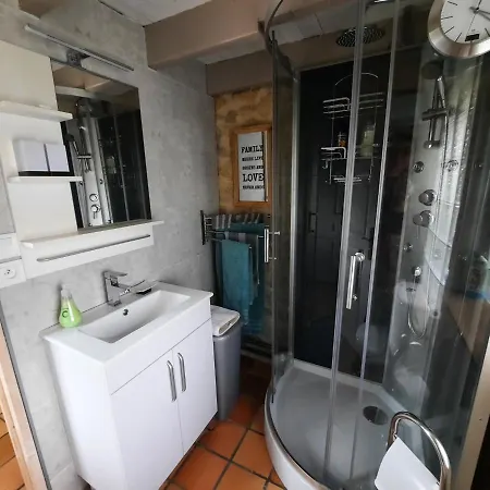 AUX PORTES DU CHATEAU Cottage intimiste et cosy à l'abri des regards propice à la detente Rinxent Extérieur photo